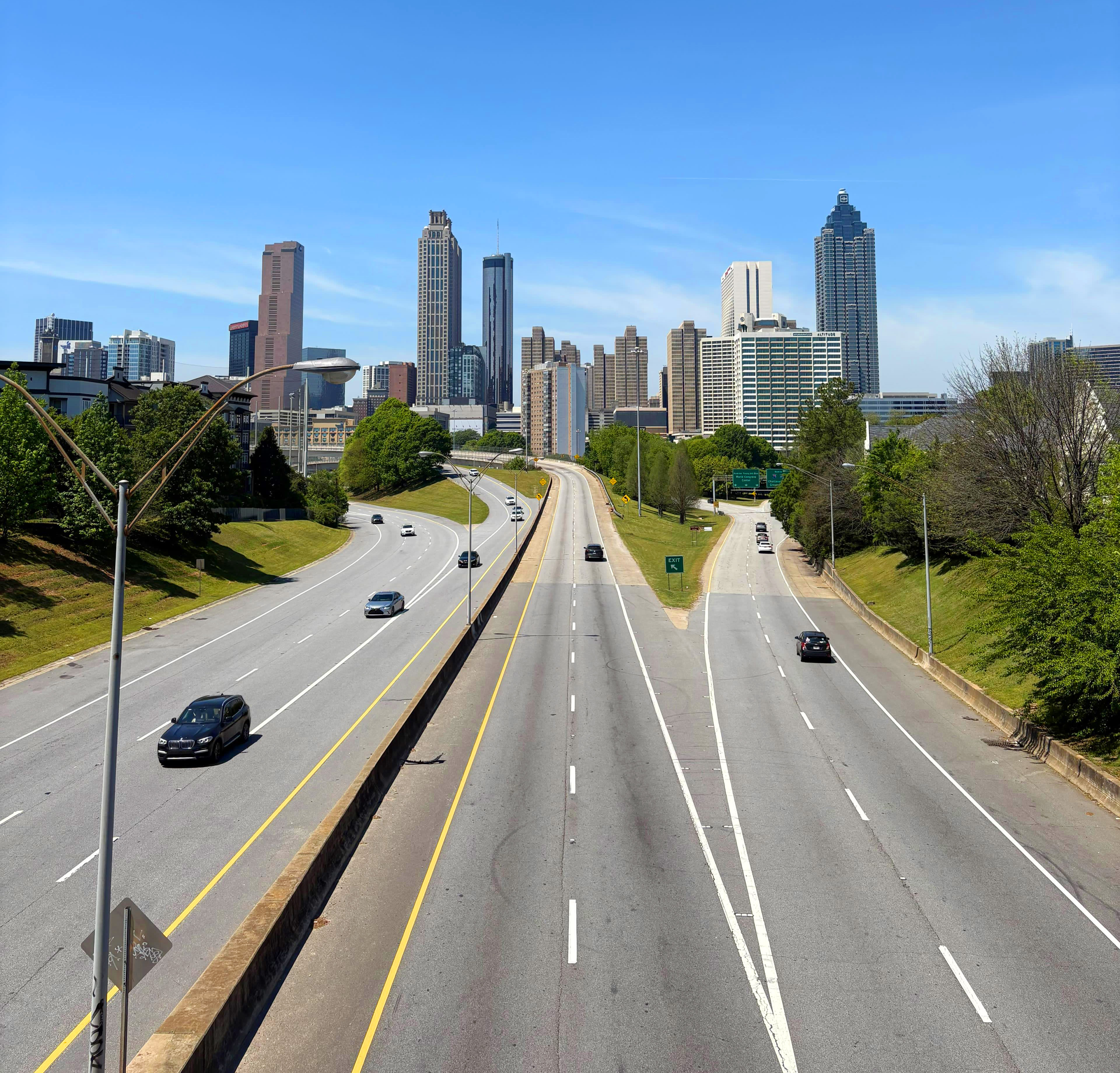 Auf dem Bild ist due Skyline von Atlanta zu sehen.