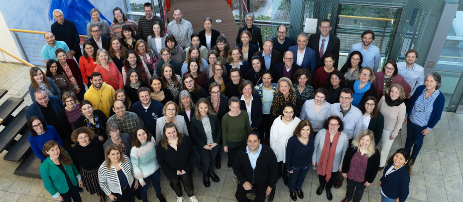 Gruppenfoto der Mitarbeiterinnen und Mitarbeiter der NA beim BIBB